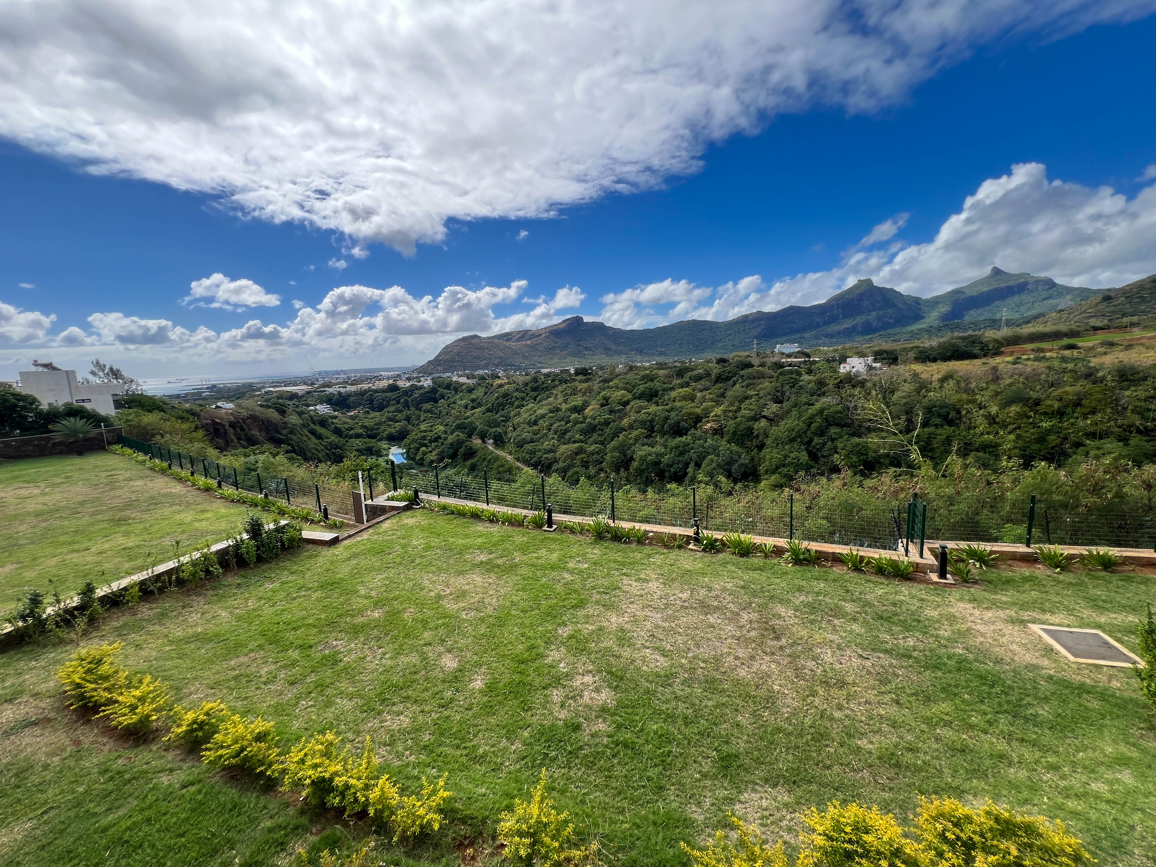 FOR RENT - 3-BEDROOM APARTMENT - BELLE ÉTOILE BEAU-BASSIN