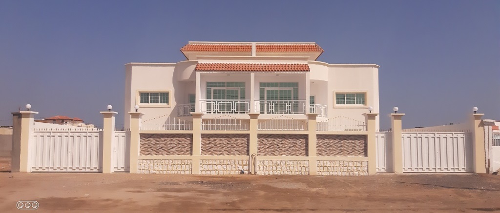 Villa spacieuse et bien conçue disponible à la location dans le quartier paisible de Hormuz.
