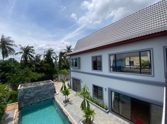 SIEM REAP GRANDE MAISON PISCINE 4 CHAMBRES EN LOCATION