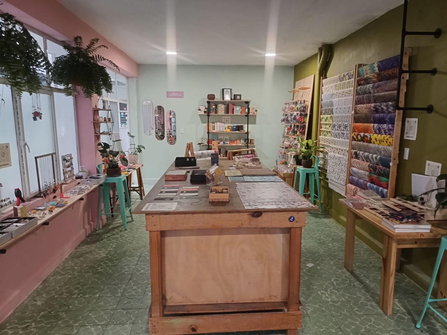 Creative Studio Space for Rent – Roma Norte, CDMX (Ideal for Women-led Workshops)