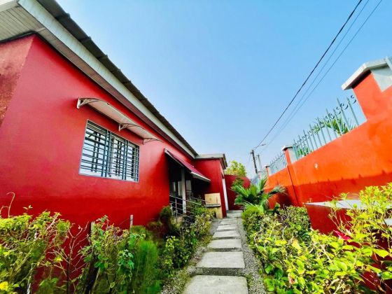 Grande villa de haut standing proche dès supermarchés ...