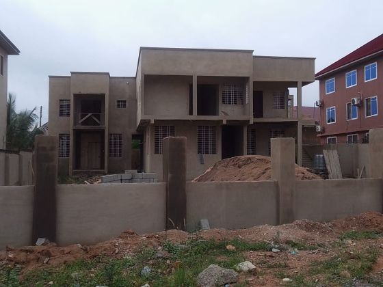 8 Bedroom Duplex for sale