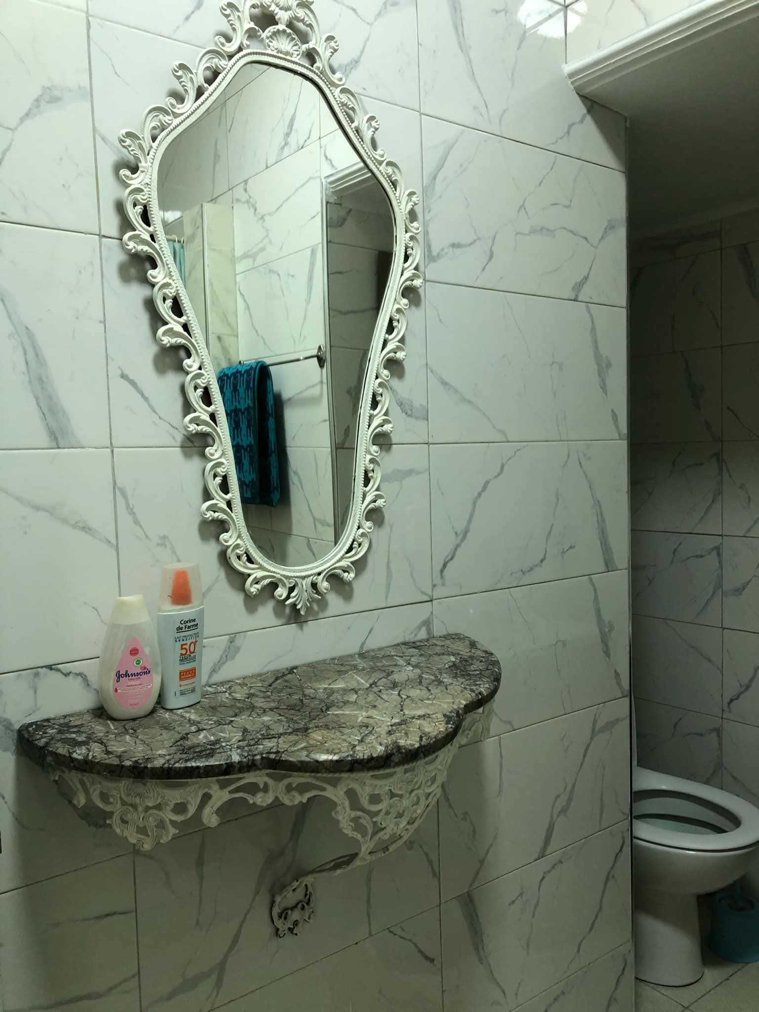 Apartamento de 1 dormitorio con balcón y parking.