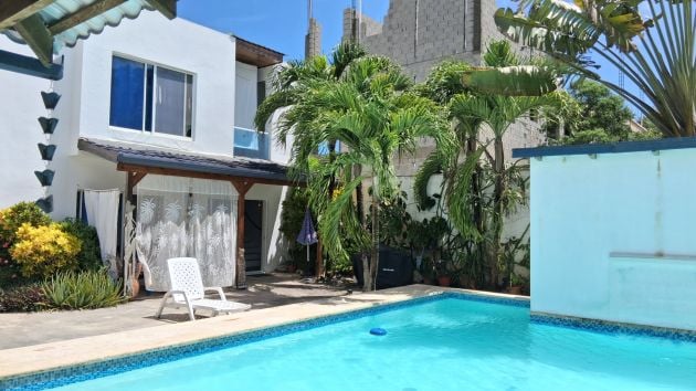 Superb 2 bedroom apartment close to the beaches and the center