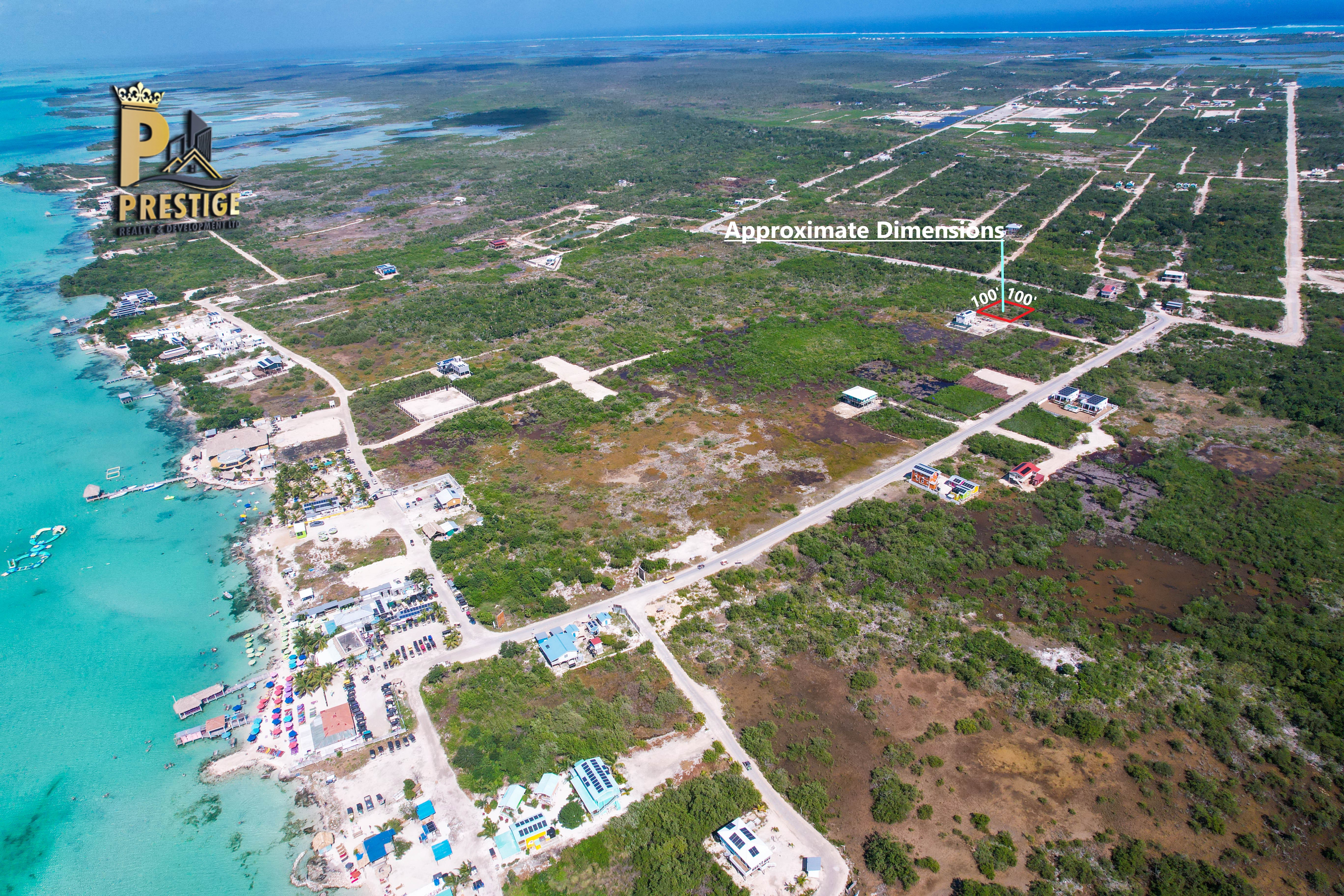 Terreno di grandi dimensioni vicino a Secret Beach, a pochi passi dalla strada asfaltata 