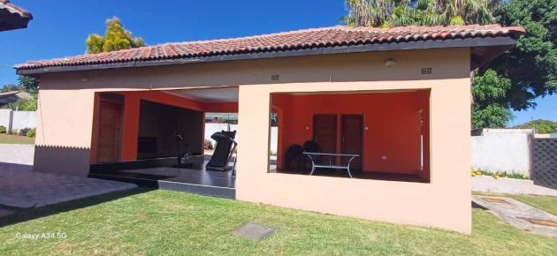 Luxury Estate – 4-Bedroom House in Woodlands Main, Lusaka