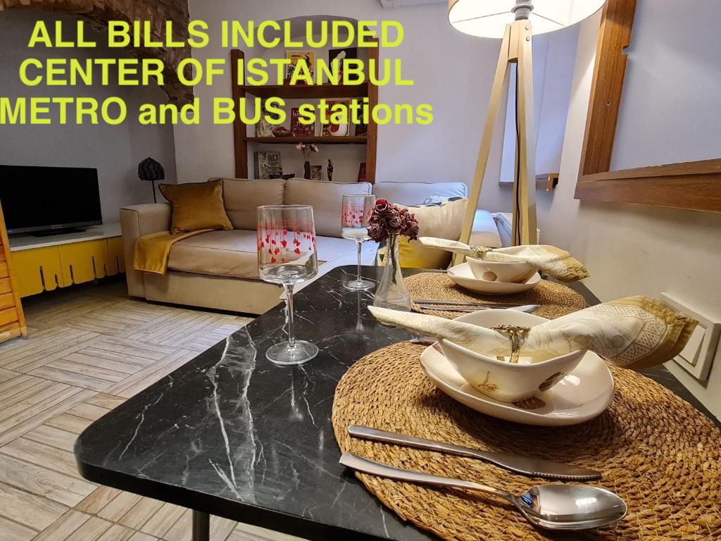 Tu base en Estambul: Estudio 1+1 totalmente equipado (¡Incluye limpieza!)