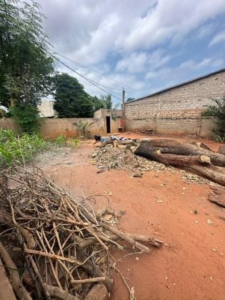 *À VENDRE: 1 LOT ANGLE DE RUE PARFAITEMENT PLACÉ POUR TOUS ...