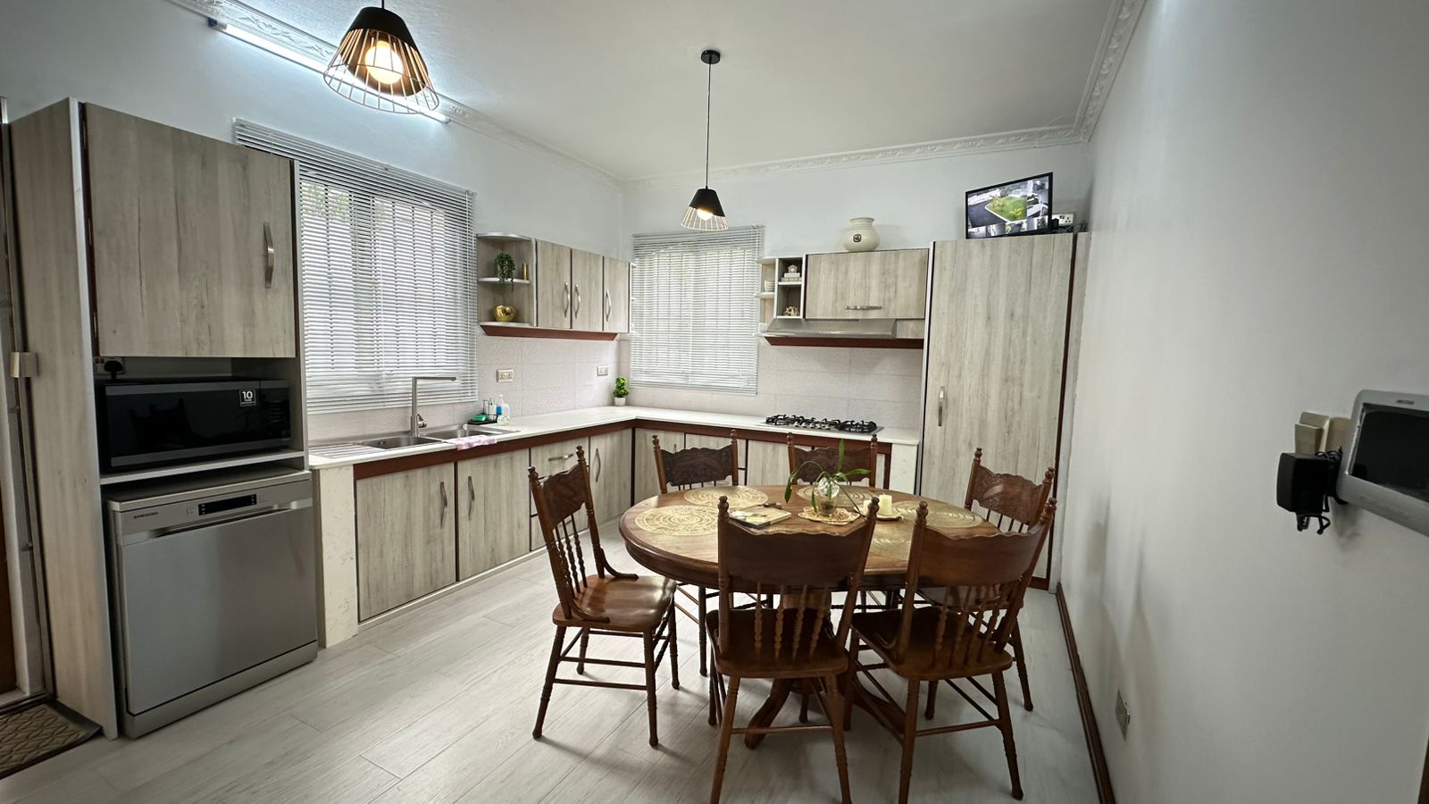 WE OFFER THIS MANSION FOR A LONG TERM RENTAL: - Ref: TH25|07|MA|EXCL-FLOREAL 