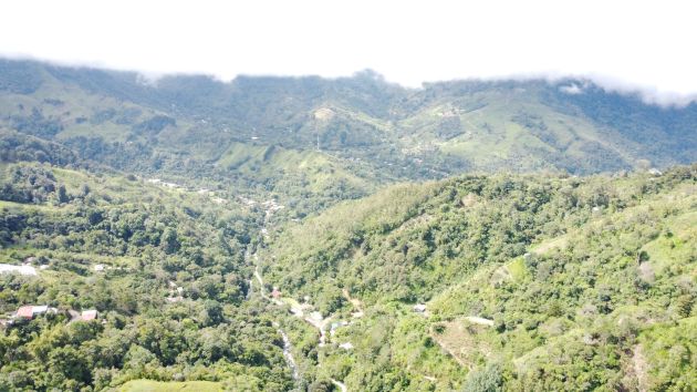 Oportunidad fuera de la red: Lote privado en venta en Pérez ...