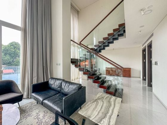 For lease 3-bedroom Duplex in the heart of district 3