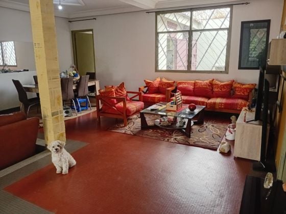 Belle villa bien placée à cocody Riviera jardin 