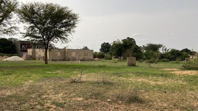 Terrain de 600 mètres carrés à vendre à ...