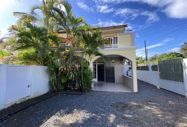 Maison à Trou aux biches avec 2 chambres climatisées 