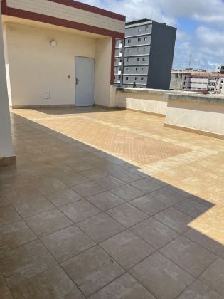 Appartement  spacieux rooftop zone 4