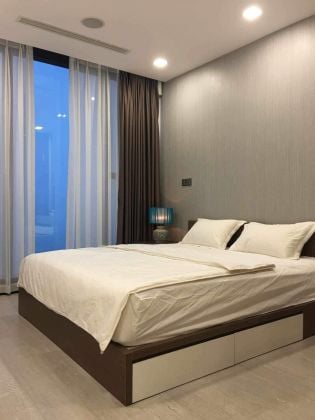 Vinhomes Golden River - For rent 1 bedroom, high floor