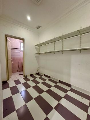 Spacious 3-Bedroom Apartment in Salwa Near BSK