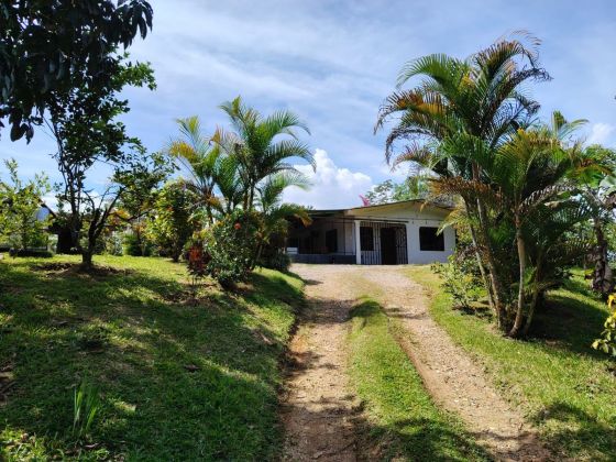 Spacious 108 M² Home For Sale In Elevated, Private Setting