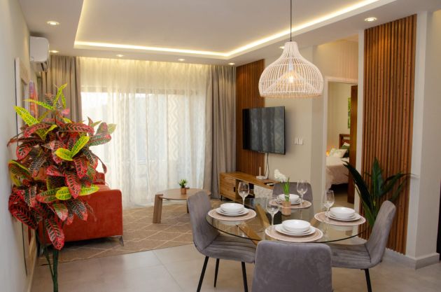 Chic 1-Bedroom Apartment available for short-term staycation in Phoenix ...