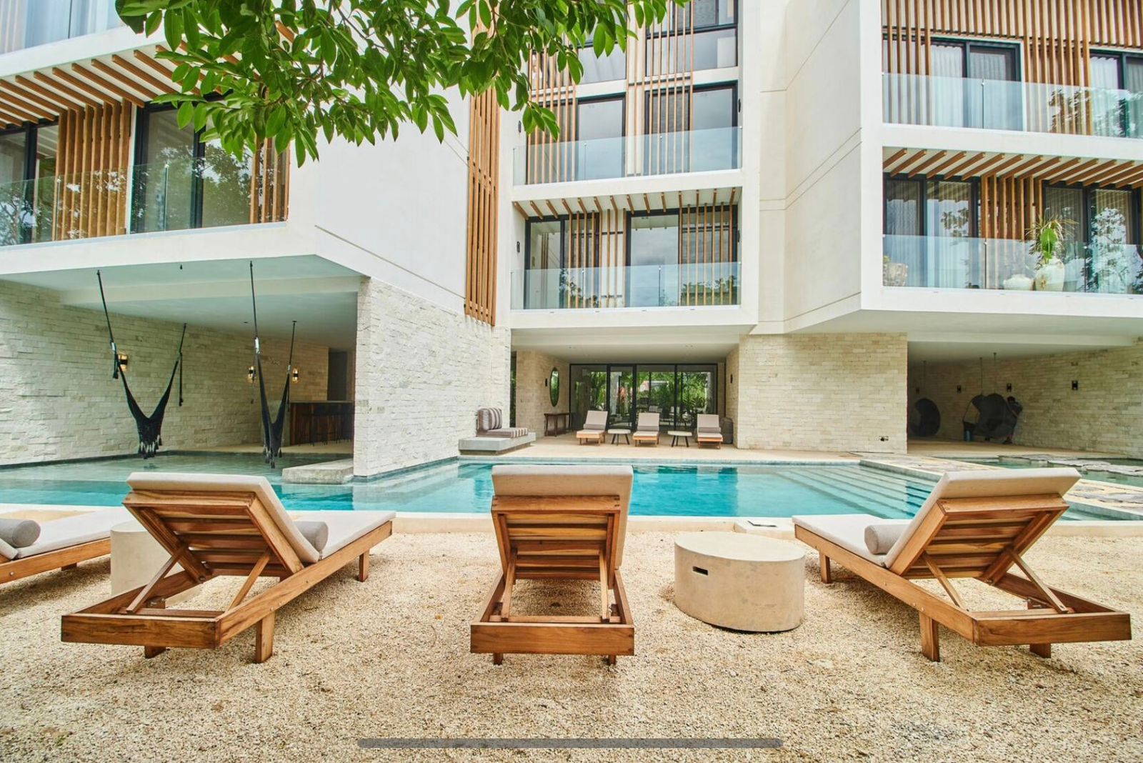 3 bedrooms | 2.5 bathrooms (3 bed + 2.5 bath)