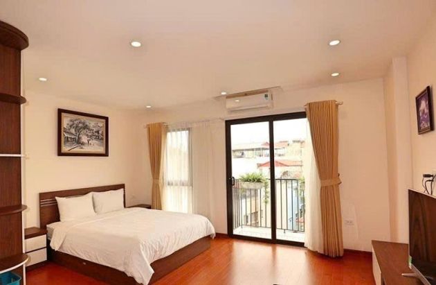 Nice, bright studio apartment with balcony in Phan Ke Binh street, Ba Dinh ...