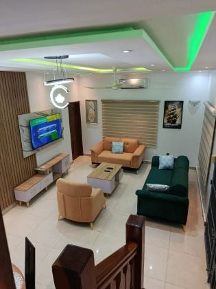 Location de villa duplex meublée à Fidjrossè-Togbin 