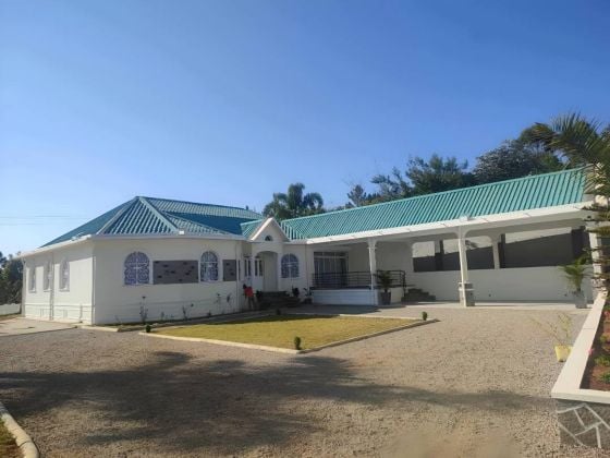 MAGNIFIQUE VILLA- À LOUER BETSIZARAINA - ANTANANARIVO 