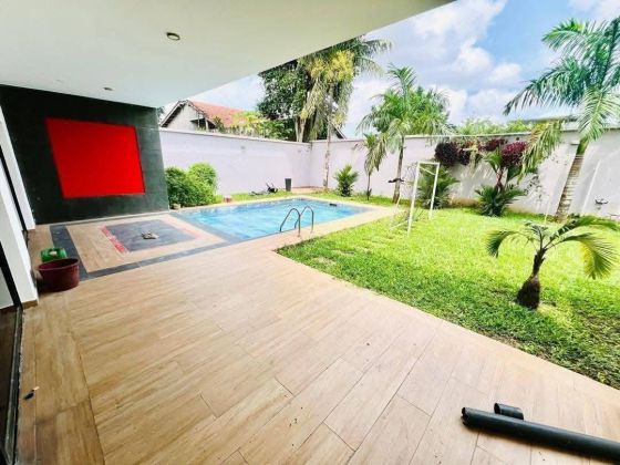 Villa duplex 6 pièces riviera golf 4 avec piscine 