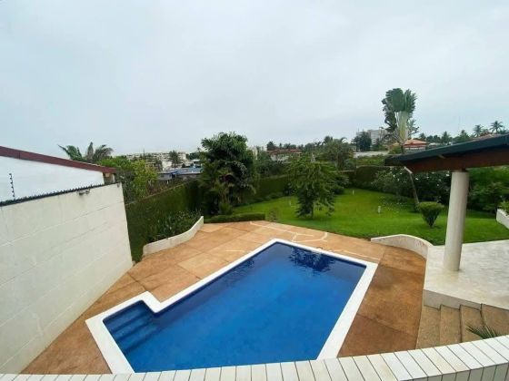 Villa duplex 6 pièces 2plateau vallon avec piscine 