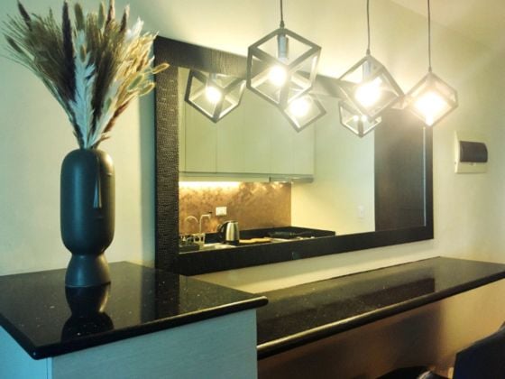 STUDIO UNIT FOR RENT BESIDE FESTIVE WALK MALL IN ILOILO CITY/ WALKING ...