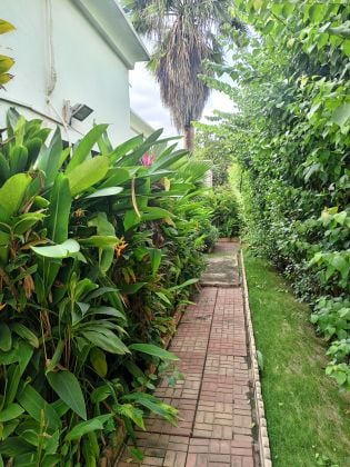Villa avec piscine à louer à Badalabougou est
