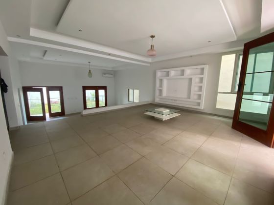 Vente d'une villa moderne de 8 pièces à Cocody Arcades 