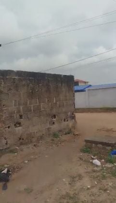 Vendita di un bellissimo terreno di 600m2 a Cocody Riviera Akouedo 