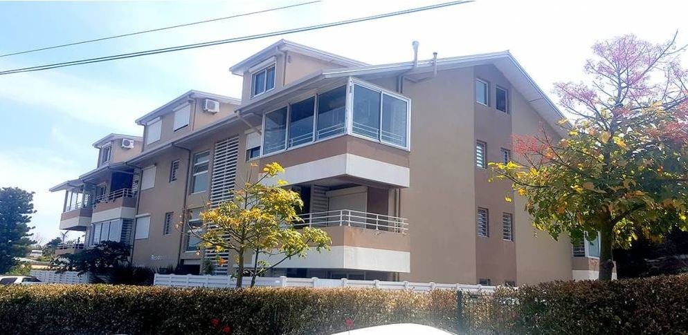 Superbe F3 duplex/F4 neuf, très prisé, au dernier étage d'un immeuble de standing