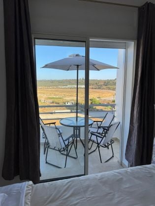 Appartement élégant et charmant avec piscine et balcon