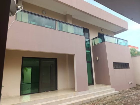 7-room duplex for sale in Grand Bassam 