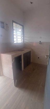 Villa basse a rénové dans un beau quartier a Angre