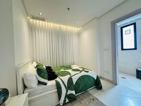 Fully Furnished 2BR Apartment with Pool, Gym & Services in Salmiya