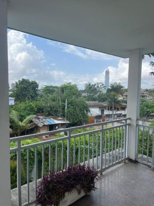7-Room Duplex Villa to Renovate with View of Tower F – Cocody Danga
