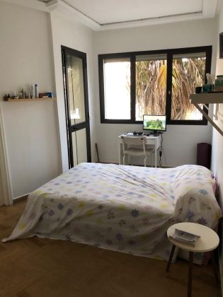 Bel appartement lumineux avec 3 facades