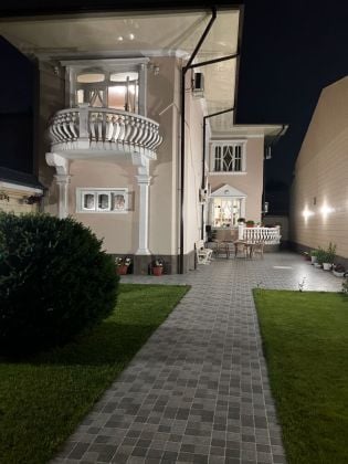  Nice and cozy 3 bedrooms and 3 bathrooms house at Mirabad area