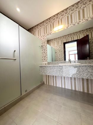 Villa with pool for rent in Fnaitees