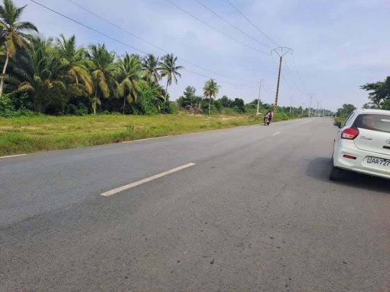 VENTE À JACQUEVILLE AXE SASSAKO ET AVAGOU : UN TERRAIN EN BORDURE ...