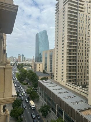 2 bədroom new apt near Port Baku above Ferrari building 