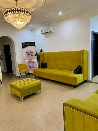 Espace commercial a louer a Bonapriso 