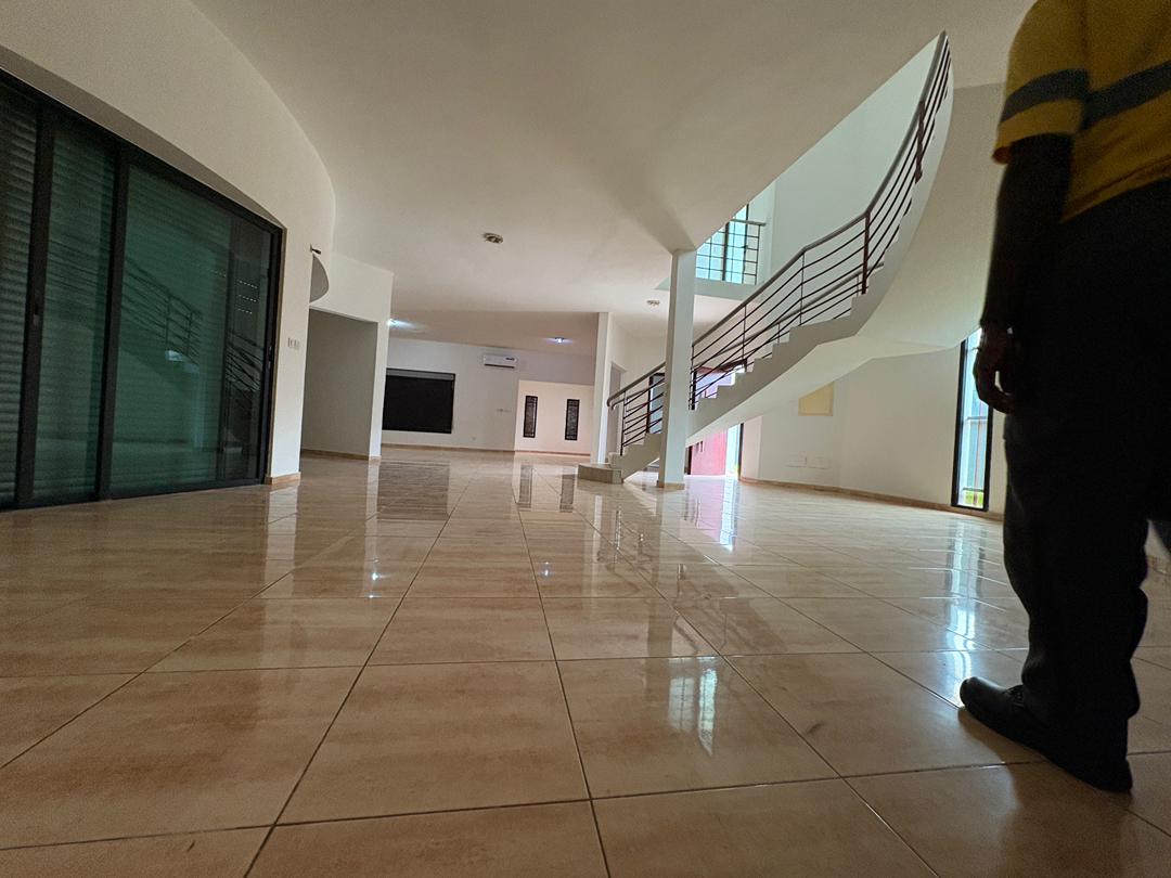 DUPLEX 06 PIÈCES AVEC PISCINE RIVIERA GOLF4 