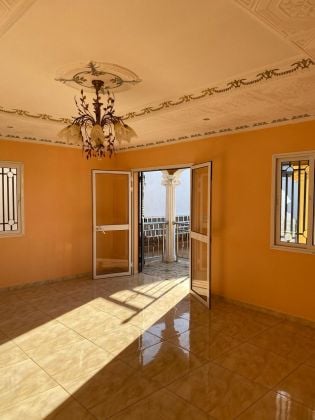 VILLA BASSE F4 A VENDRE 