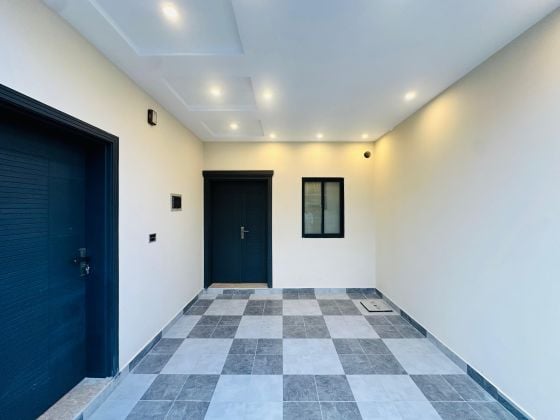 Maison design 5 Marla à vendre