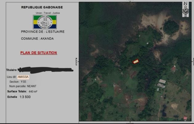 Terrain plat à vendre à Angondjé Amissa)