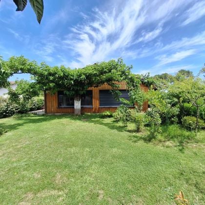 Single-storey house of 150 m2 with 3 or 4 bedrooms and independent studio